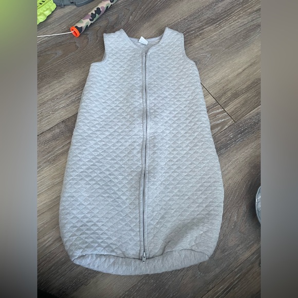 1st pic: SwaddleMe 0/3m 2nd pic: HALO 0/3m. 3rd pic: Old Navy 3/6m - Picture 3 of 3